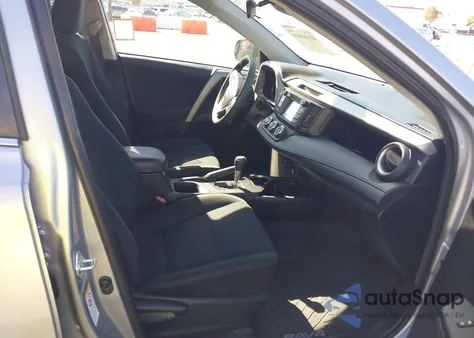 2018 Toyota Rav4 Le z USA, uszkodzony, nr VIN 2T3ZFREV8JW460034